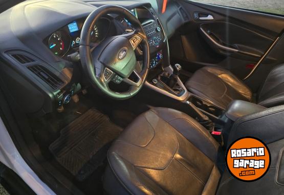 Autos - Ford Focus SE 2015 Nafta 166000Km - En Venta