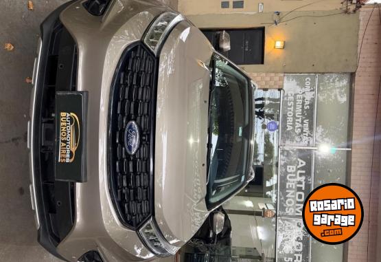 Camionetas - Ford Territory titanium 2022 Nafta 90000Km - En Venta