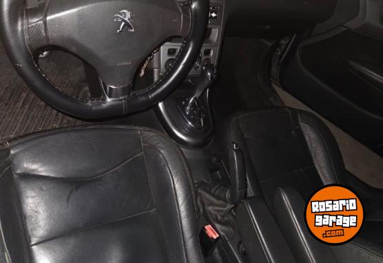 Autos - Peugeot 408 2013 Nafta 130000Km - En Venta