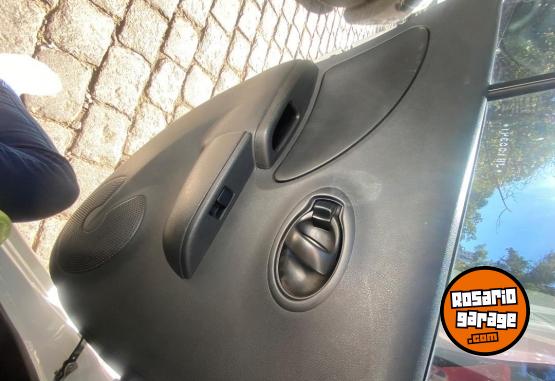 Autos - Nissan March pure advance 2017 Nafta 105000Km - En Venta