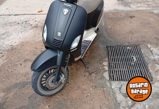 Motos - Zanella Style edizione 2023 Nafta 15000Km - En Venta