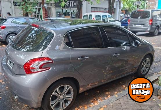 Autos - Peugeot 208 feline 2014 Nafta 92003Km - En Venta