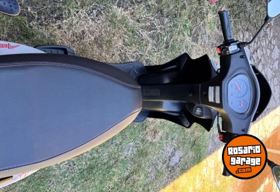 Motos - Kymco Agility 125 2025 Nafta 3600Km - En Venta