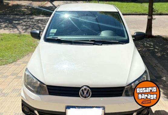 Autos - Volkswagen Voyage 2017 Nafta 120000Km - En Venta