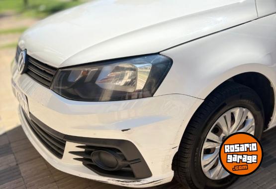 Autos - Volkswagen Voyage 2017 Nafta 120000Km - En Venta