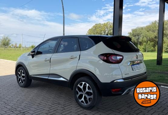 Autos - Renault Captur 2019 Nafta 77000Km - En Venta