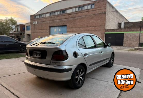 Autos - Renault Megane RT Bic. 1.6 1999 GNC 240000Km - En Venta