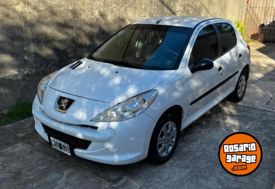 Autos - Peugeot 207 Compact 2013 Nafta 91000Km - En Venta