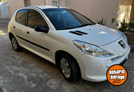 Autos - Peugeot 207 Compact 2013 Nafta 91000Km - En Venta