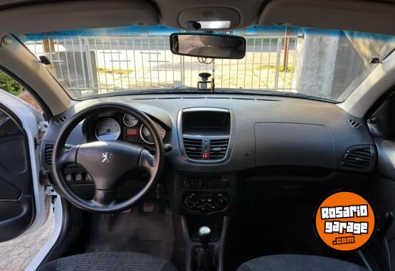 Autos - Peugeot 207 Compact 2013 Nafta 91000Km - En Venta