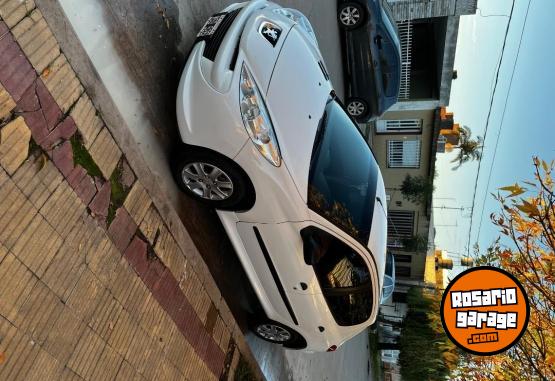 Autos - Peugeot 207 Compact 2013 Nafta 91000Km - En Venta