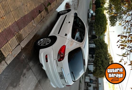 Autos - Peugeot 207 Compact 2013 Nafta 91000Km - En Venta