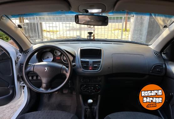 Autos - Peugeot 207 Compact 2013 Nafta 91000Km - En Venta
