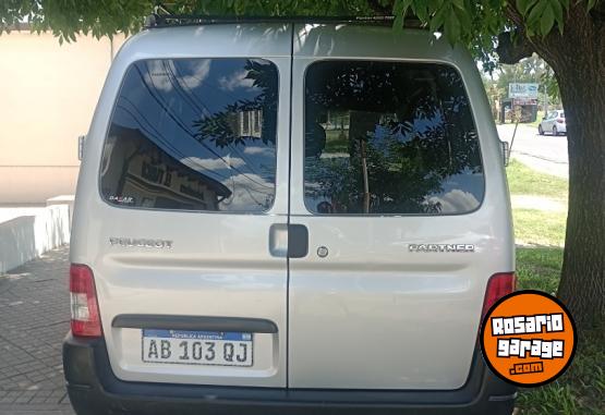Utilitarios - Peugeot Partner mixto 2017 Diesel 116000Km - En Venta