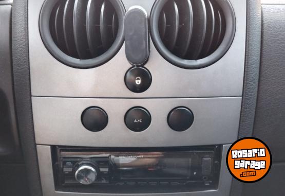 Utilitarios - Peugeot Partner mixto 2017 Diesel 116000Km - En Venta