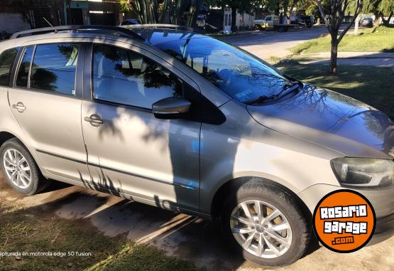 Autos - Volkswagen Suran highline 2014 Nafta 143040Km - En Venta