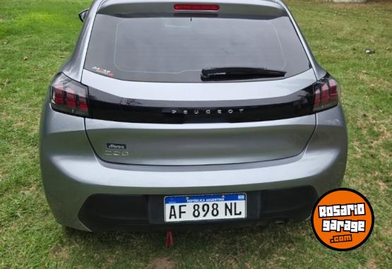 Autos - Peugeot 208 2023 Nafta 47000Km - En Venta