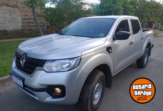 Camionetas - Renault Alaskan confort 4 x 4 2023 Diesel 35000Km - En Venta