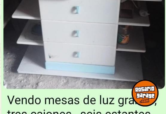 Hogar - Mesa de luz grande - En Venta