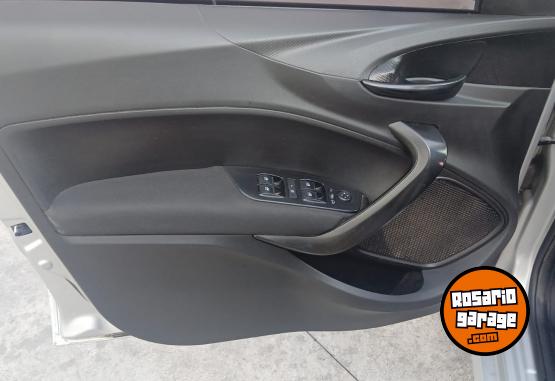 Autos - Fiat Cronos conectividad 2020 Nafta 87000Km - En Venta