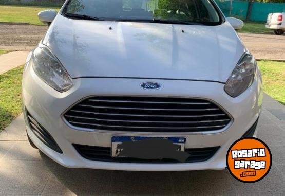 Autos - Ford Fiesta 2017 Nafta 140000Km - En Venta