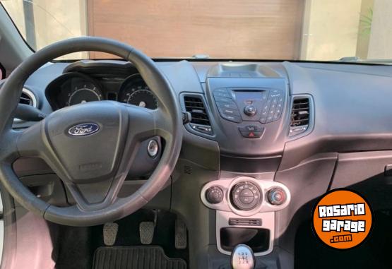 Autos - Ford Fiesta 2017 Nafta 140000Km - En Venta