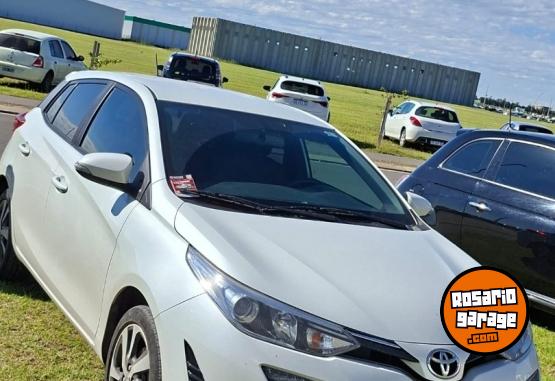 Autos - Toyota Yaris XLS PACK CVT 2021 Nafta 64500Km - En Venta
