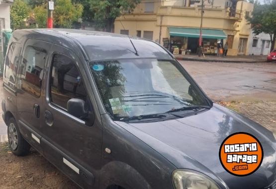 Utilitarios - Renault Kangoo 2011 GNC 190000Km - En Venta