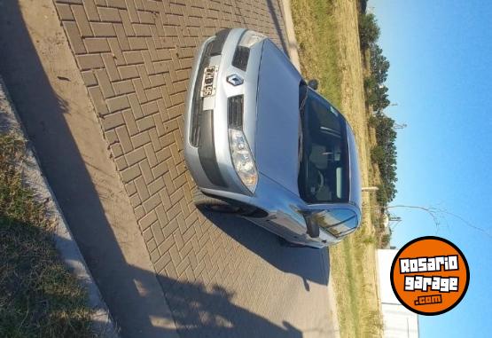 Autos - Renault Expression 2007 Nafta 200000Km - En Venta