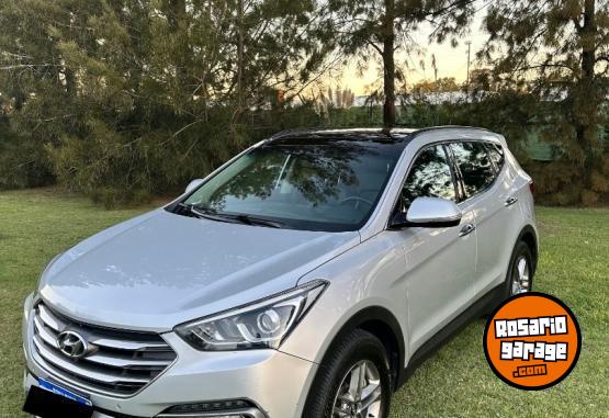 Camionetas - Hyundai Santa Fe 2017 Diesel 155000Km - En Venta