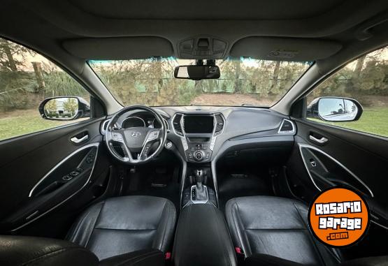 Camionetas - Hyundai Santa Fe 2017 Diesel 155000Km - En Venta
