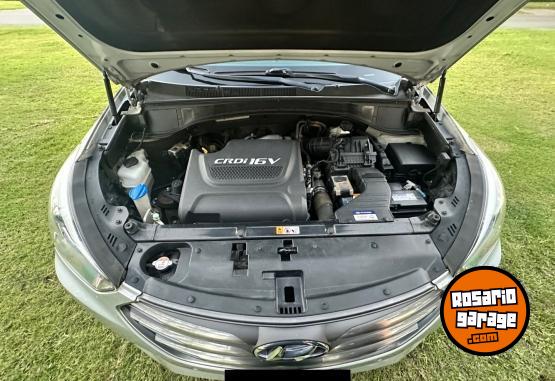 Camionetas - Hyundai Santa Fe 2017 Diesel 155000Km - En Venta