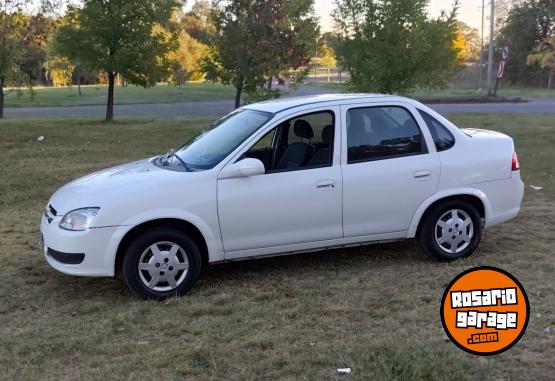 Autos - Chevrolet Corsa Classic 2015 Nafta 121000Km - En Venta