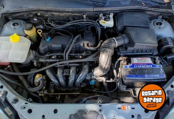 Autos - Ford Focus 2005 Nafta 220000Km - En Venta