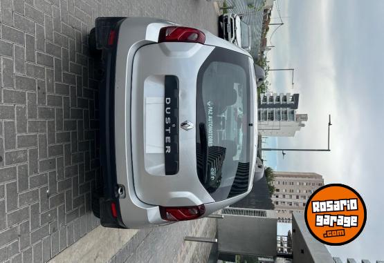 Camionetas - Renault Duster 2019 GNC 112000Km - En Venta