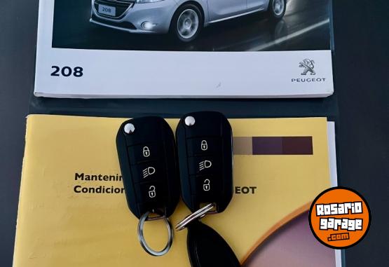 Autos - Peugeot 208 Allure touchscreen 2014 Nafta 160000Km - En Venta