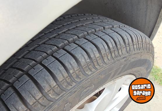 Autos - Peugeot 208 Allure touchscreen 2014 Nafta 160000Km - En Venta