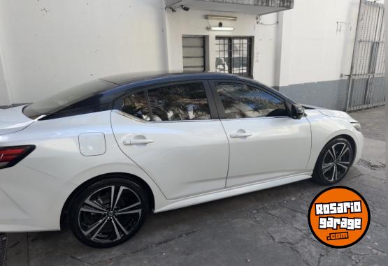 Autos - Nissan Sentra sr cvt 2022 Nafta 89000Km - En Venta