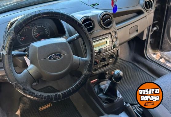 Autos - Ford ka viral 2011 Nafta 177000Km - En Venta