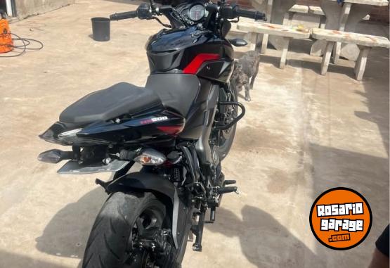 Motos - Bajaj NS 200 2025 Nafta 7900Km - En Venta