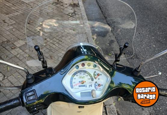 Motos - Motomel Strato Euro 150 2025 Nafta 6200Km - En Venta