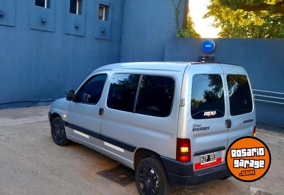 Utilitarios - Peugeot Partner full 2009 Diesel 237000Km - En Venta