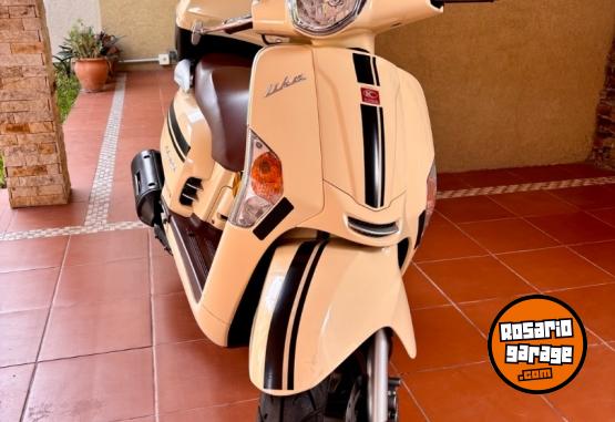 Motos - Kymco Like 125 2023 Nafta 8900Km - En Venta