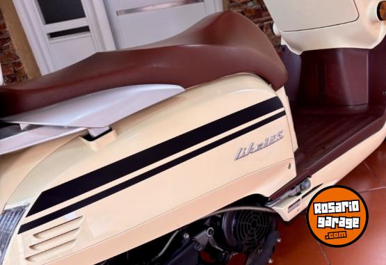 Motos - Kymco Like 125 2023 Nafta 8900Km - En Venta