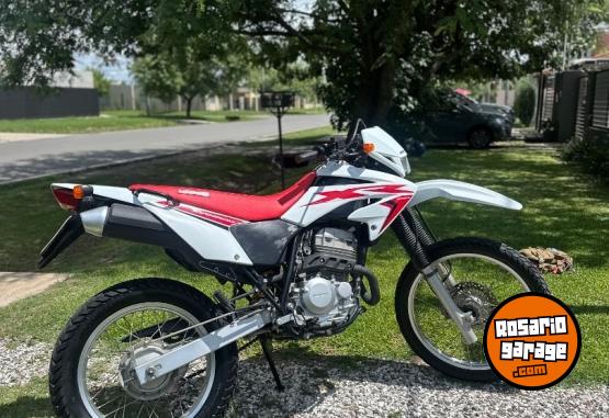 Motos - Honda Tornado 2018 Nafta 40000Km - En Venta