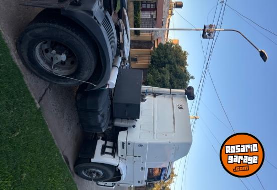 Camiones y Grúas - Camión Volkswagen 17220 - En Venta