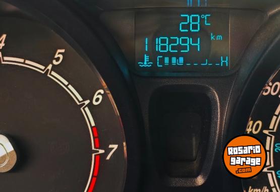 Autos - Ford Fiesta KINETIC Designe 5P 2014 Nafta 118000Km - En Venta