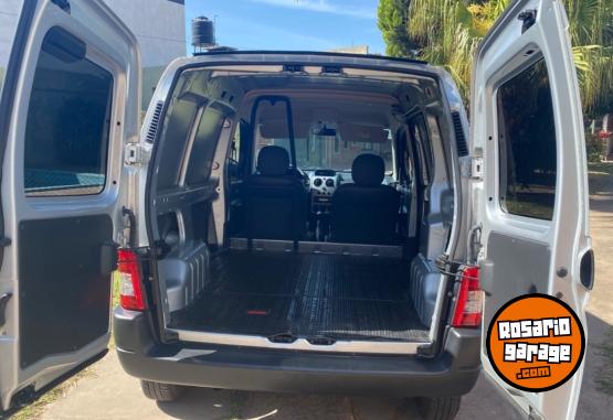 Utilitarios - Peugeot Parnet 2022 Diesel 29500Km - En Venta