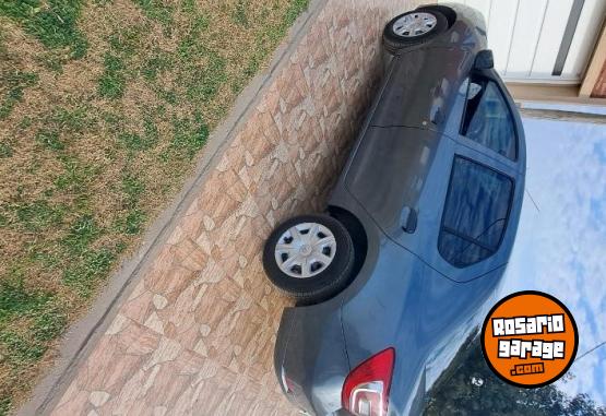 Autos - Renault LOGAN 2019 Nafta 120000Km - En Venta