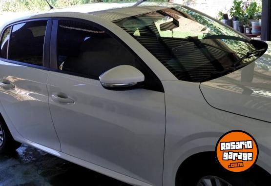 Autos - Peugeot 208 2020 Nafta 24800Km - En Venta